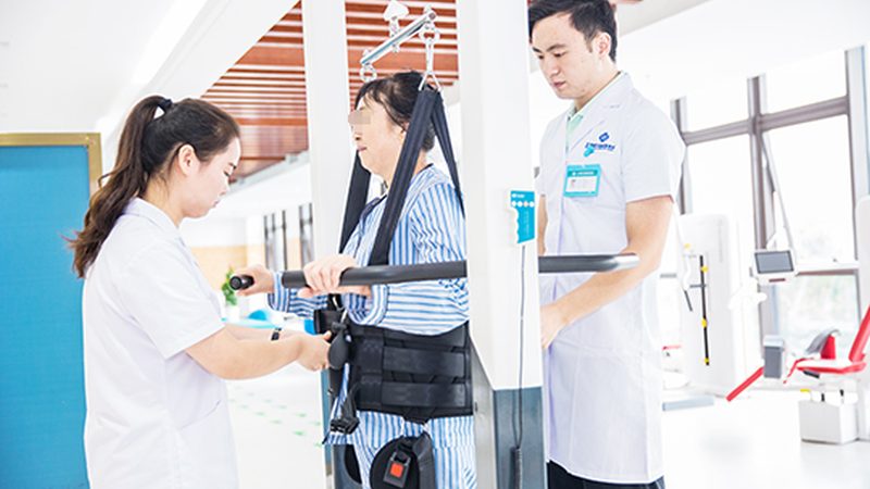 社区养老与机构养老适合什么老人